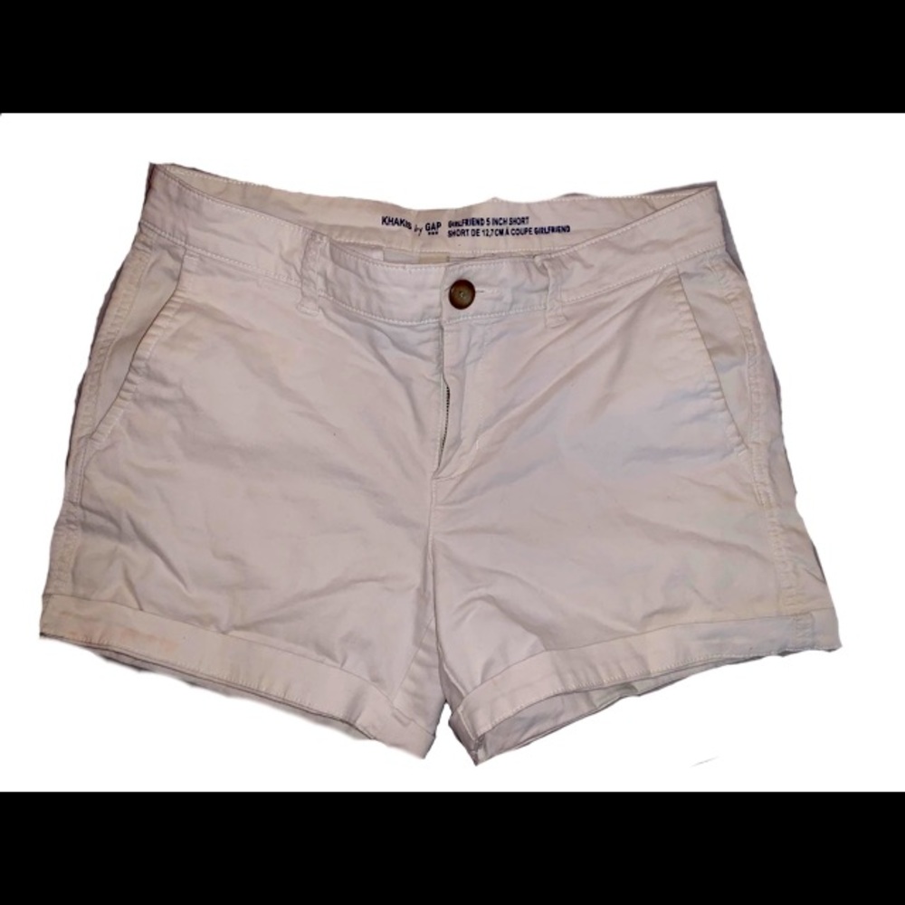 GAP Mid-Rise Girlfriend 5 Inch Short 2/26